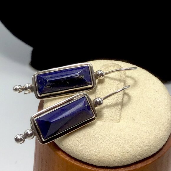 Sterling Silver Lapis Lazuli Earrings Vintage Locking Wire Closure 6 Grams 1.5” - Picture 1 of 9